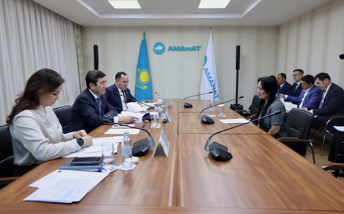 Ерлан Кошанов взял на контроль обращения жителей