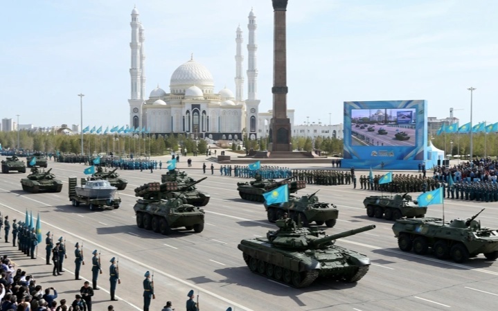 Казахстанская армия оснащена авиацией, бронетехникой и ПВО