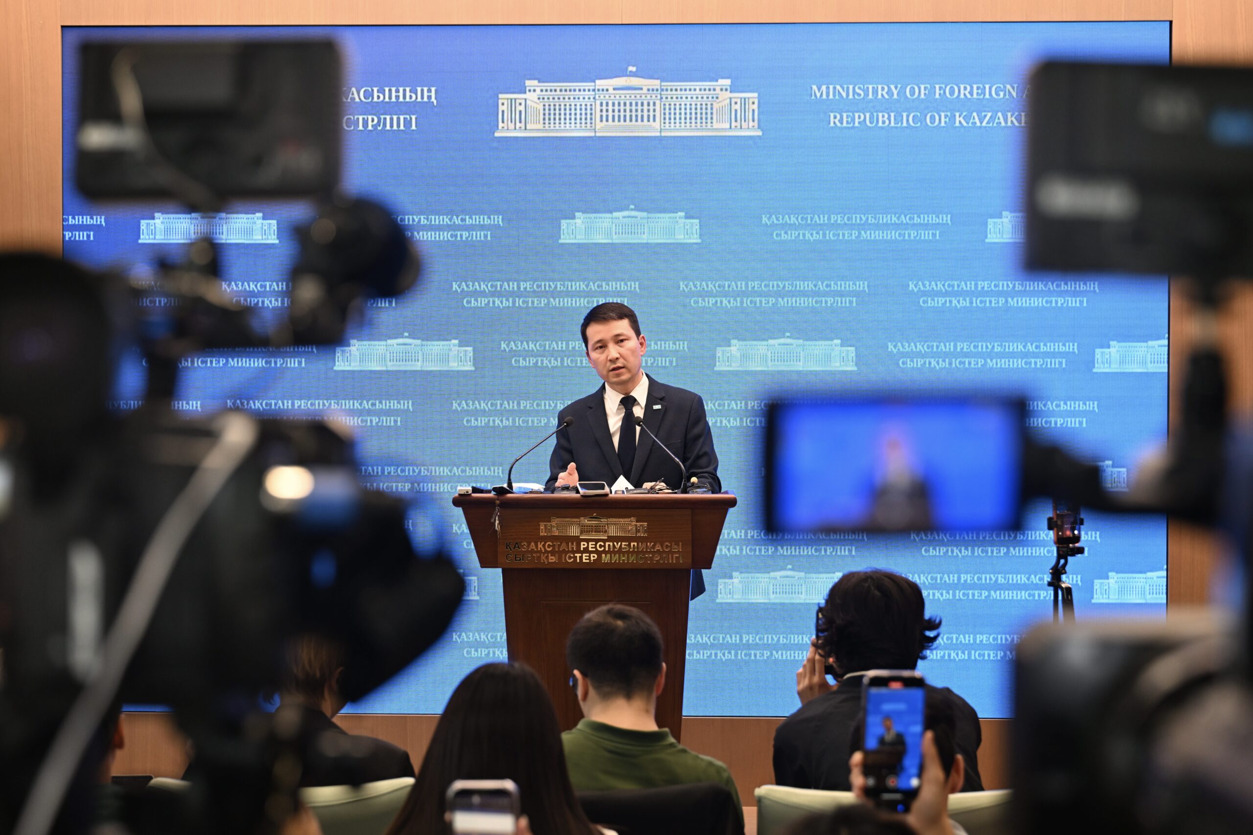 МИД Казахстана сообщил о визитах и новых правилах въезда