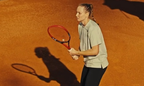 Елена Рыбакина провела первую тренировку в Риме