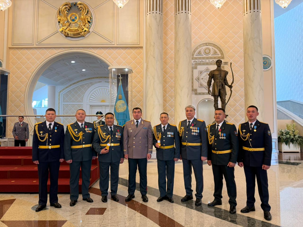Токаев наградил сотрудников МЧС в Акорде
