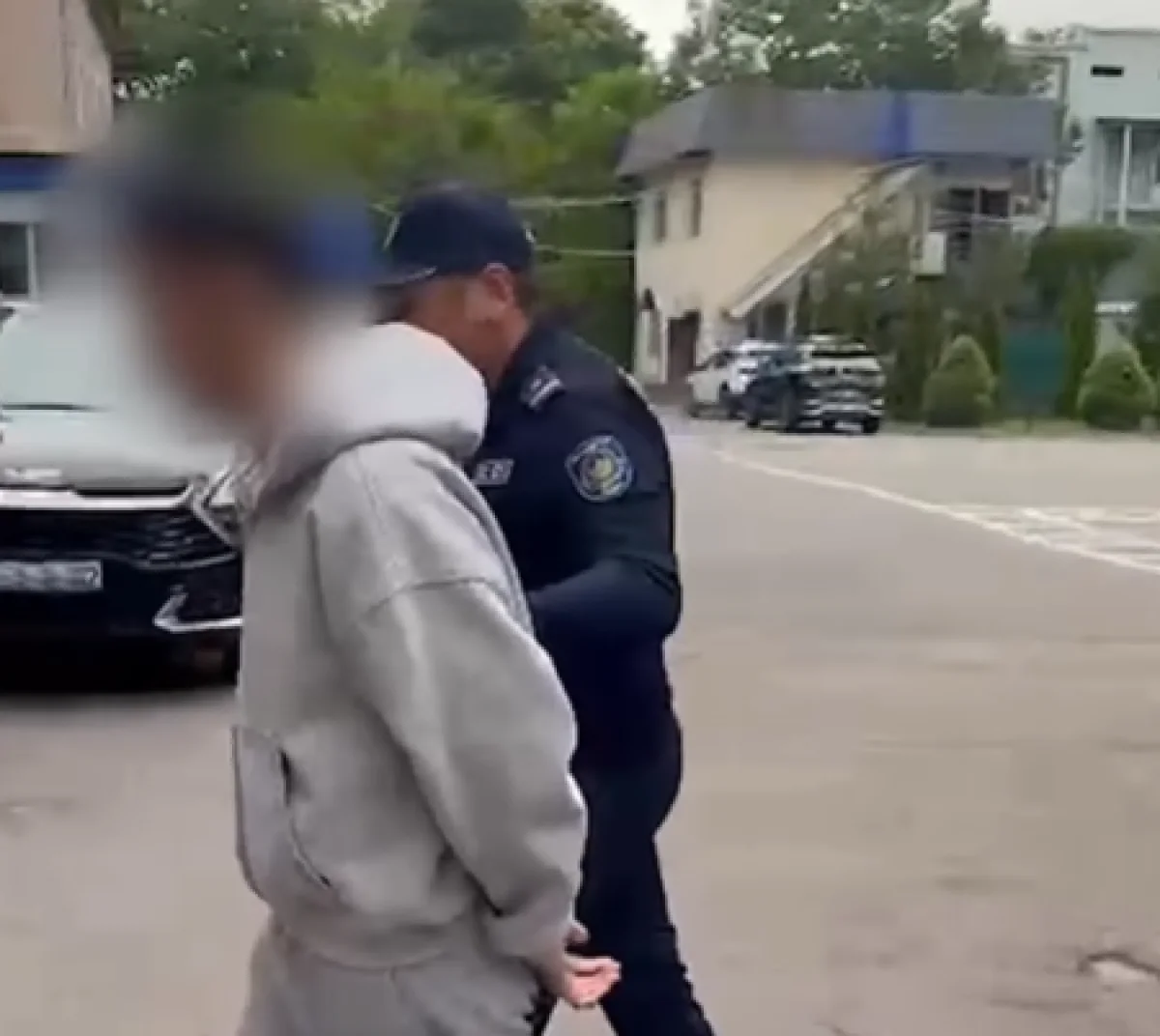 В Алматы рэпера оштрафовали после видео из клуба