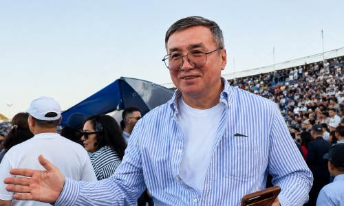 Ержан Мусабеков посетил клубы и матч в Шымкенте
