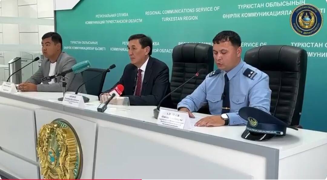 Полиция помогла 30 семьям в Туркестанской области