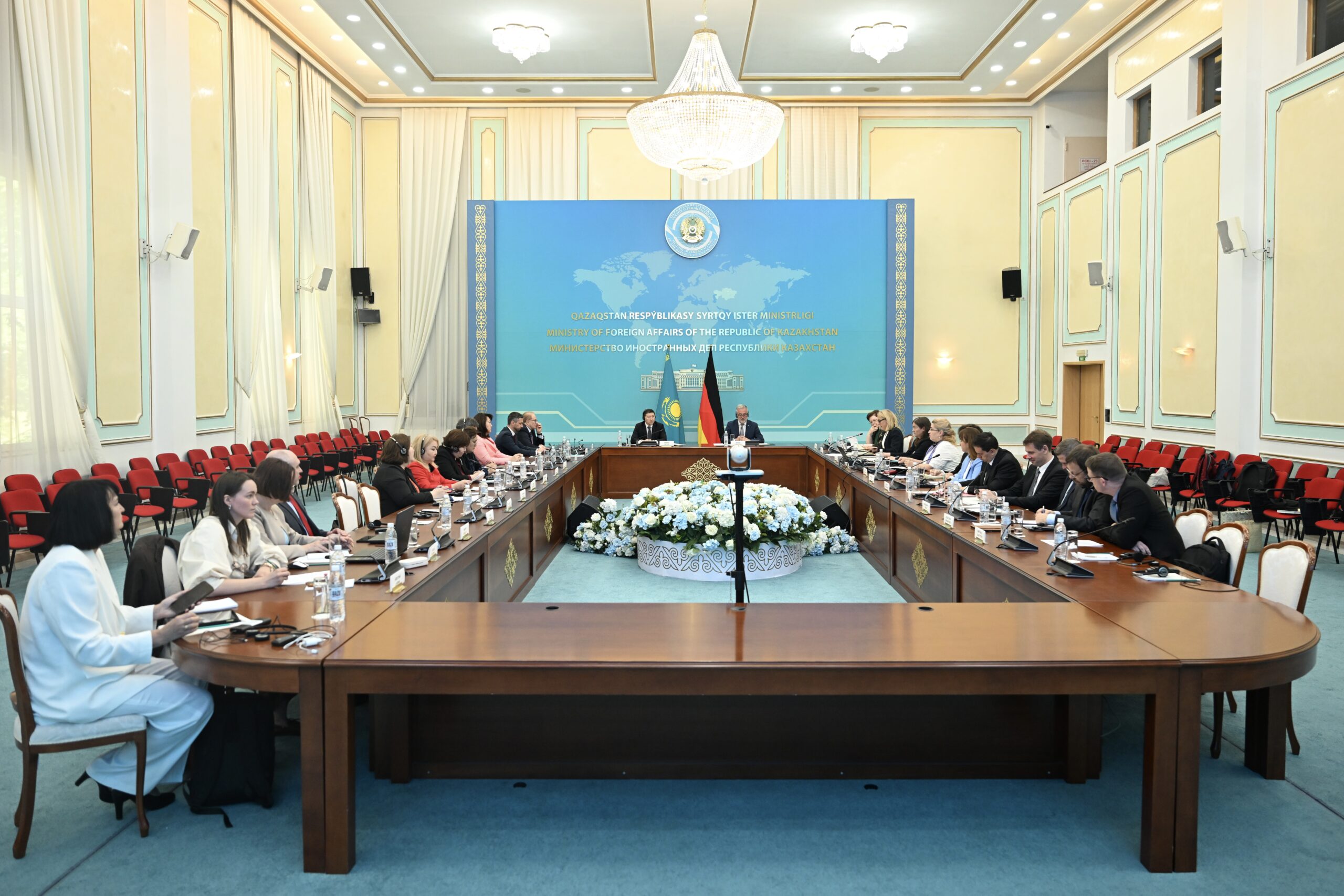 Казахстан и Германия договорились поддержать этнических немцев