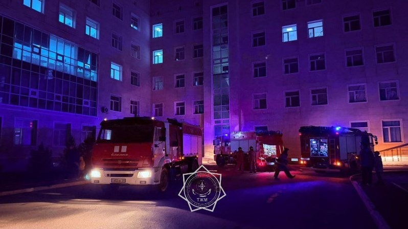 В детской больнице Астаны потушили пожар