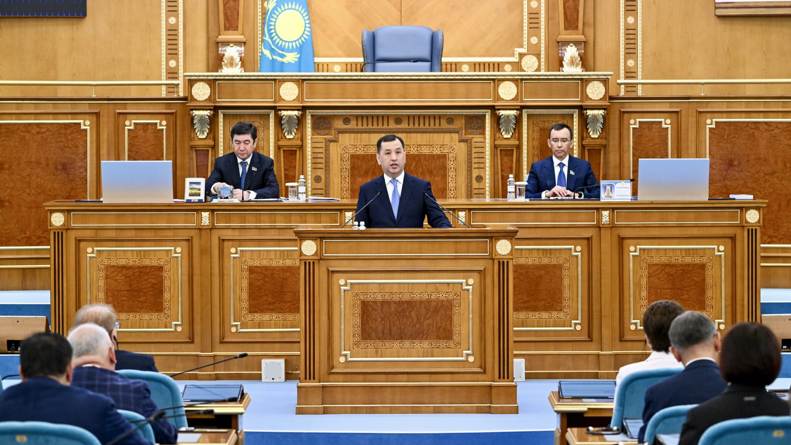 Парламент одобрил законопроекты о статусе столицы