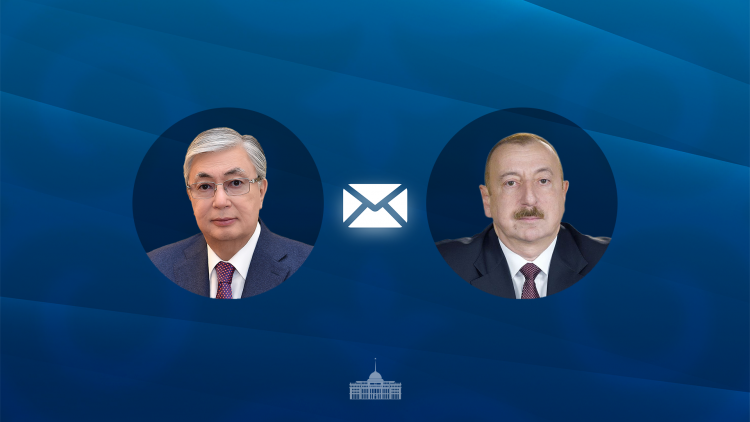 Токаев поздравил Алиева с Днем независимости