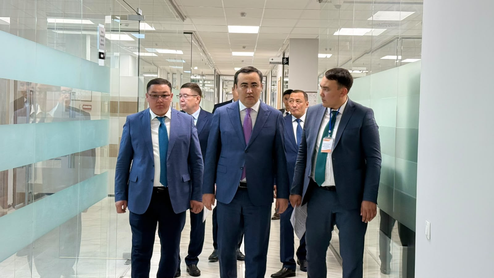 Ербол Туякбаев провел встречу с населением Туркестанской области