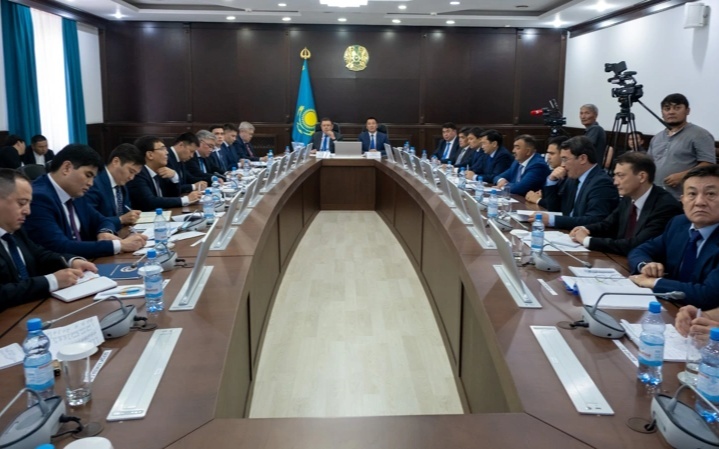 Бозумбаев раскритиковал четыре региона на МЭКС
