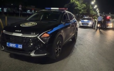 В Алматы задержали пассажира за угрозы водителю