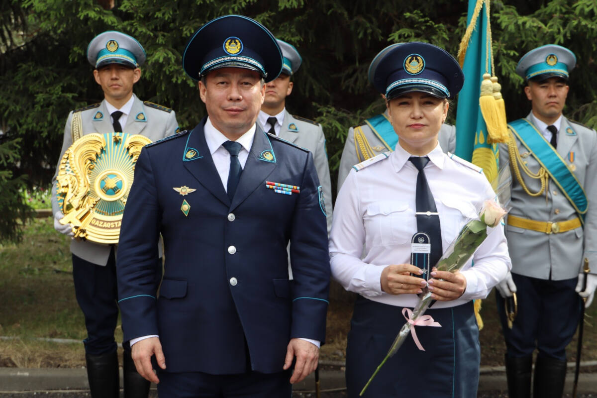 Полиция СКО присвоила новые звания девяти сотрудникам