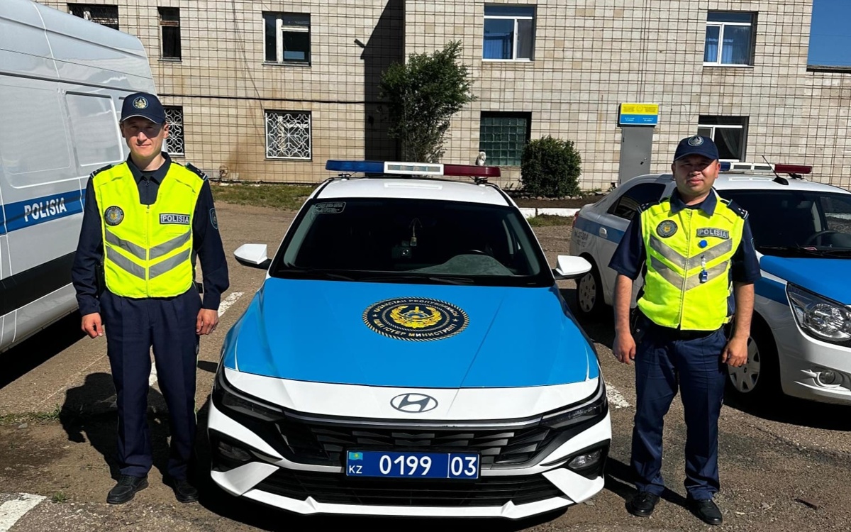 Девушка пыталась спрыгнуть с шестого этажа в Акмолинской области