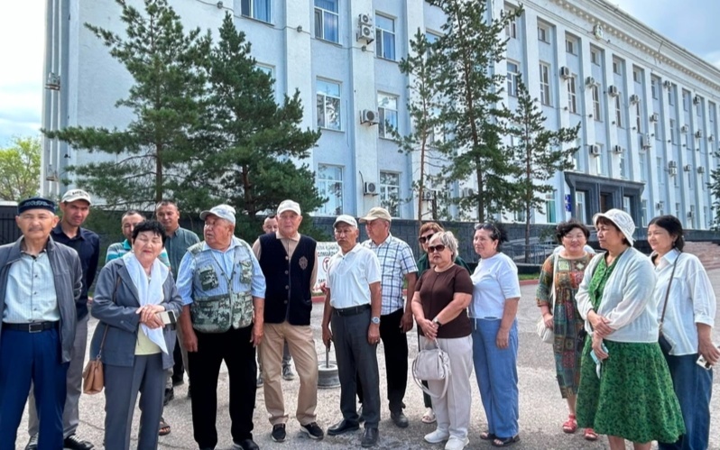 Жители Турана добились решения по вывозу мусора