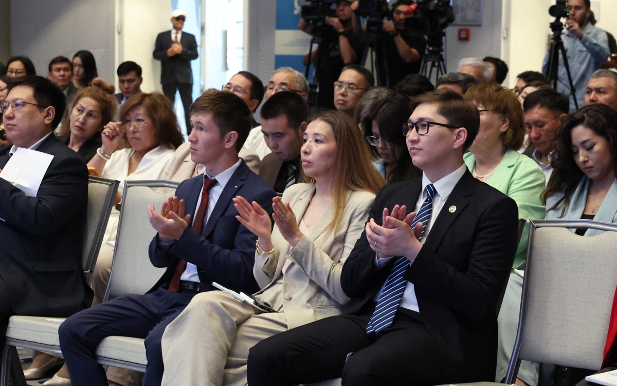Казахстанцев предупредили о самых распространенных фейках перед выборами
