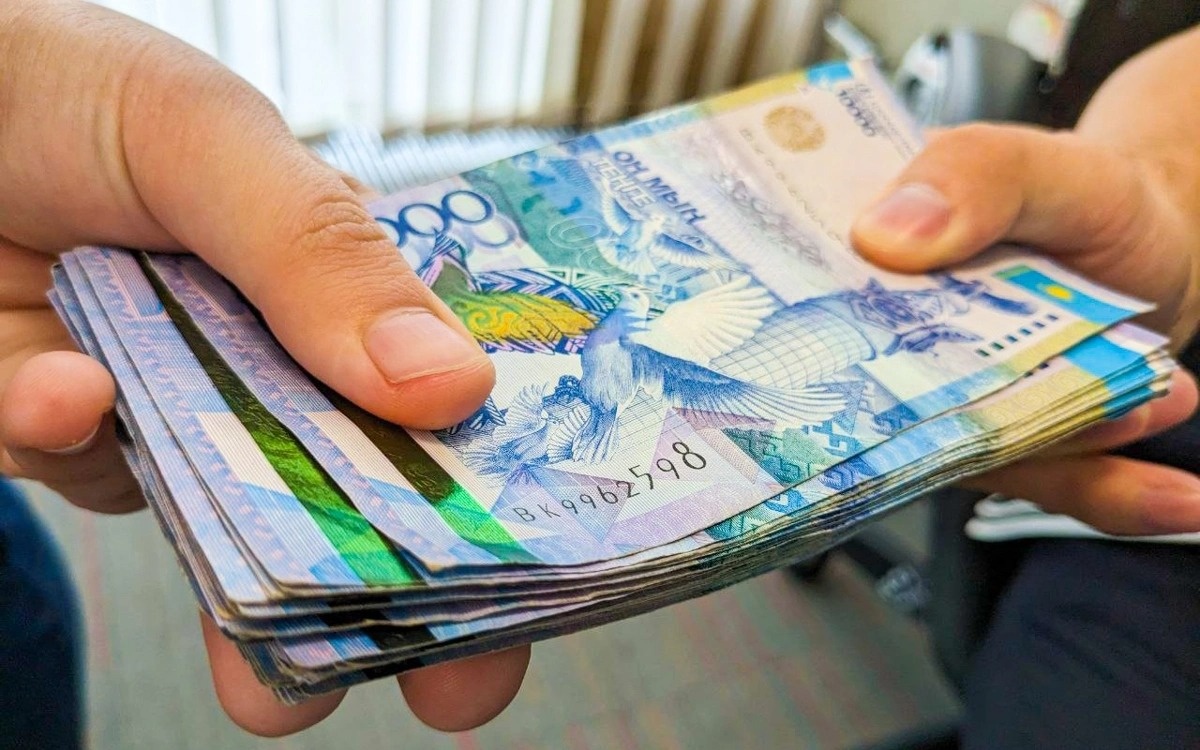 Суд в ЗКО осудил и. о. директора больницы за взятку
