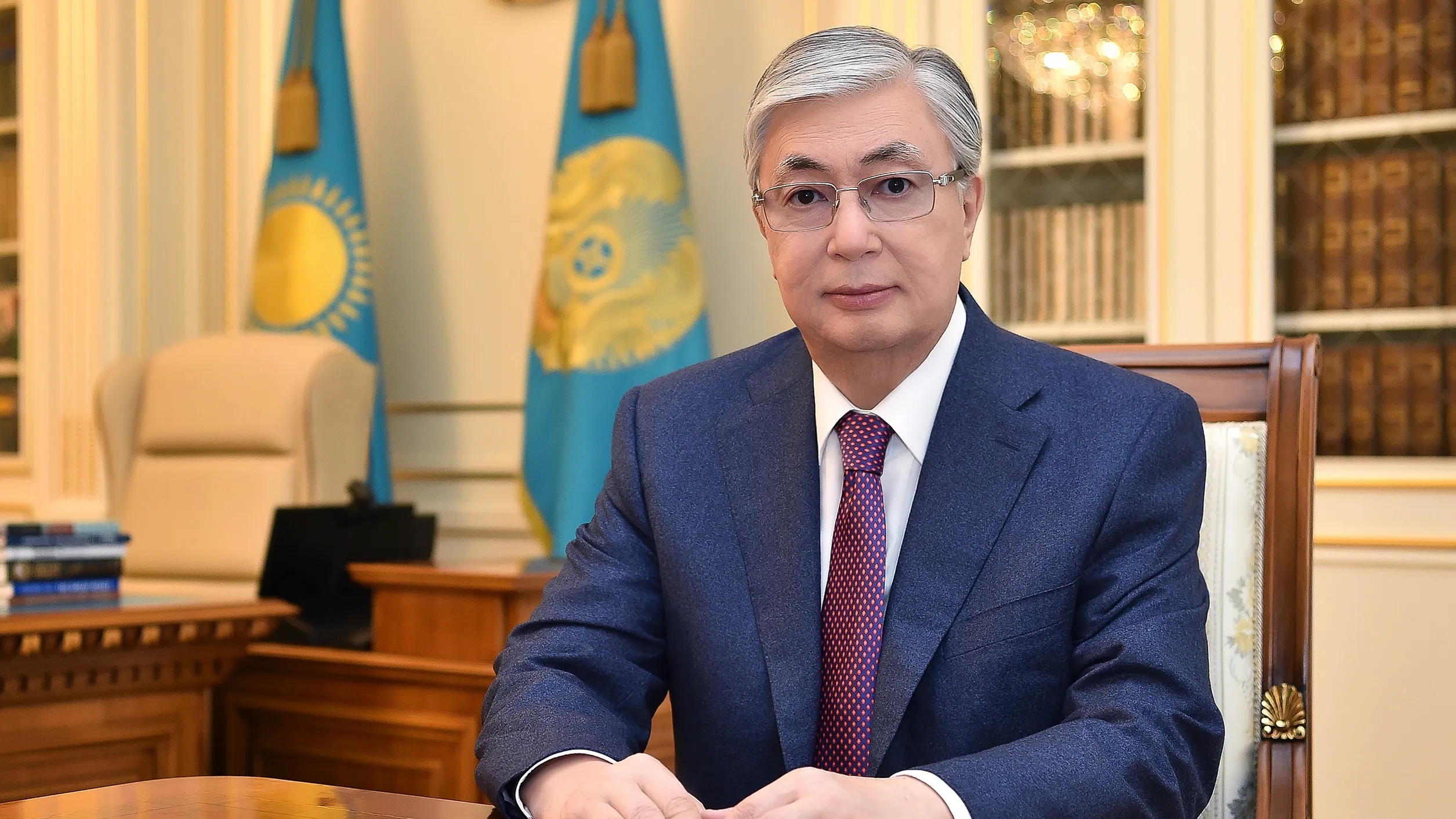 Токаев отметил вклад Ермека Серкебаева в искусство