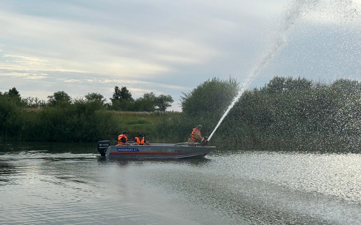 МЧС спасло серфера на Актюбинском водохранилище