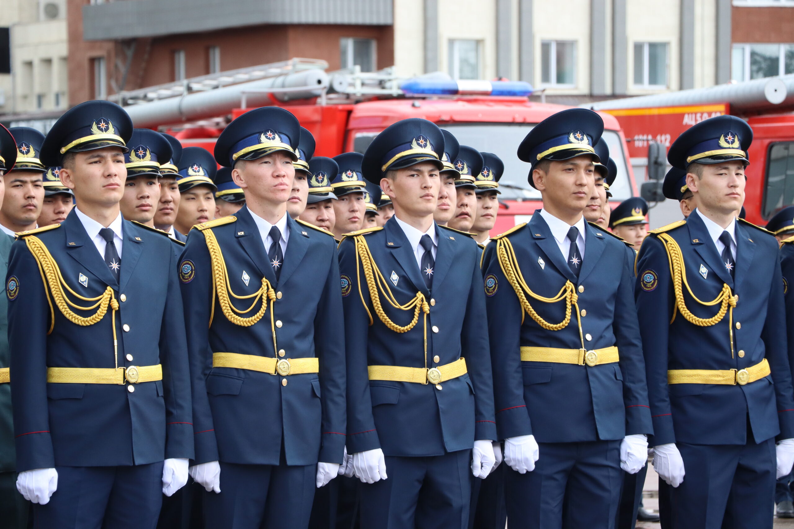 МЧС Казахстана объявило условия поступления на службу