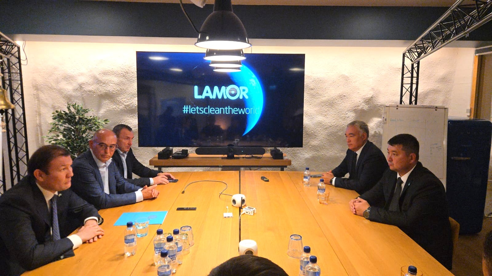 МЧС Казахстана проверило суда Lamor для Каспия