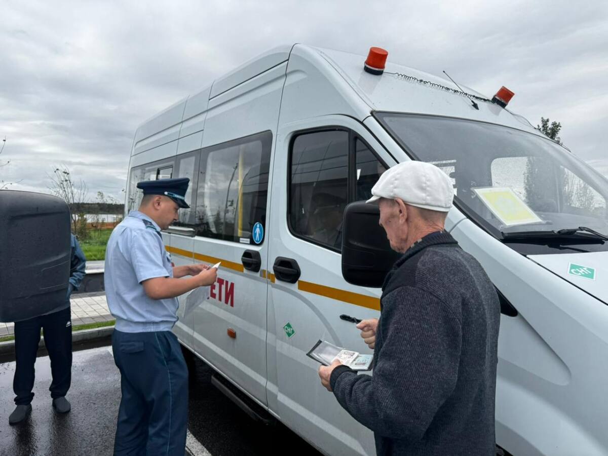Полиция СКО проверяет школьные автобусы