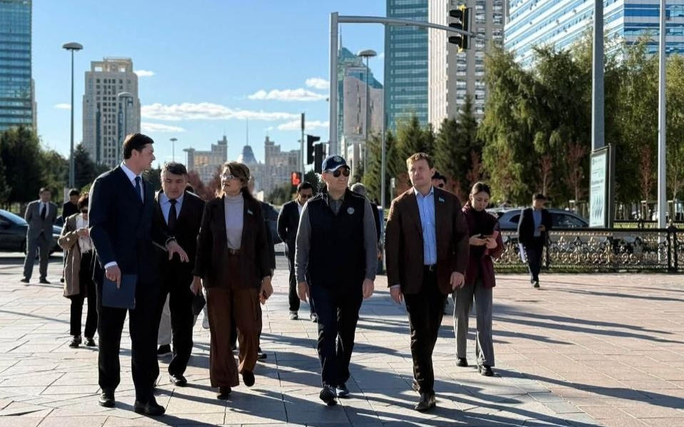 Маслихат Астаны предложил открыть площадку в Abu Dhabi Plaza
