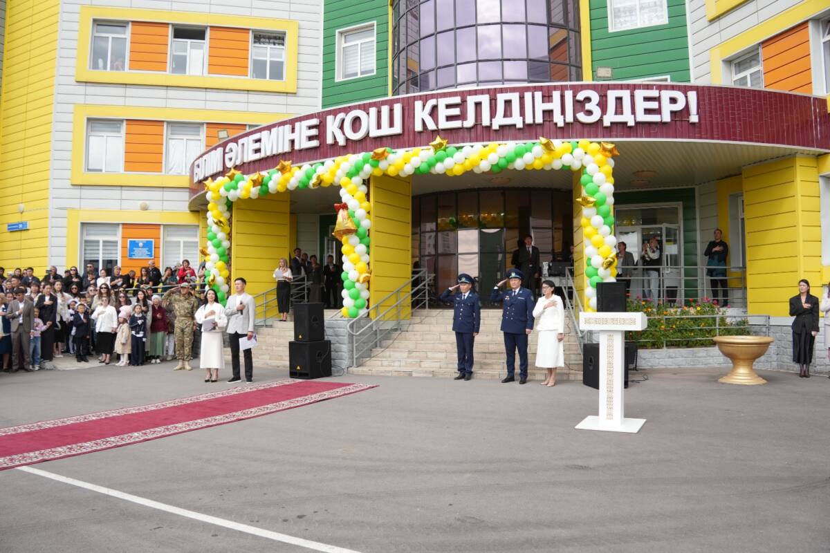 Полиция начала в школах Карагандинской области уроки безопасности