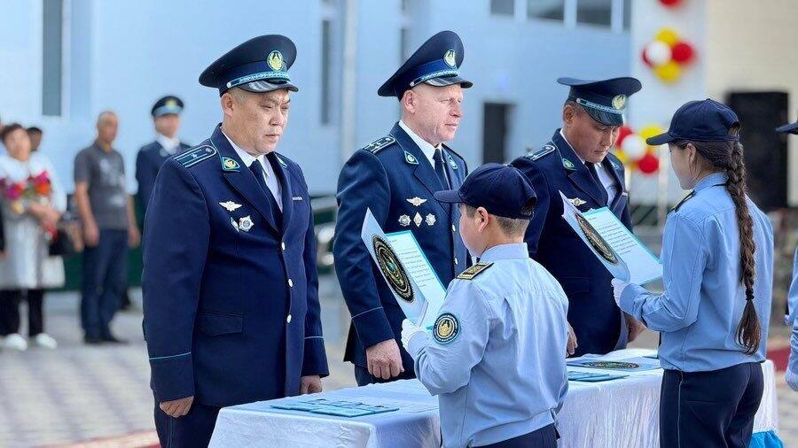 В ЗКО открыли новый полицейский класс «Жас сақшы»