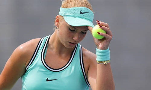 Чжэн Циньвэнь вышла во второй круг US Open