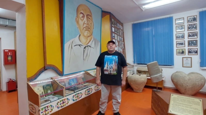 Потомки Кажымукана Мунайтпасова живут в Омске