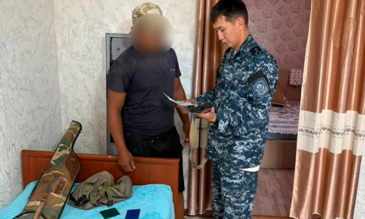 Полицейские ВКО проверяют условия хранения гражданского оружия