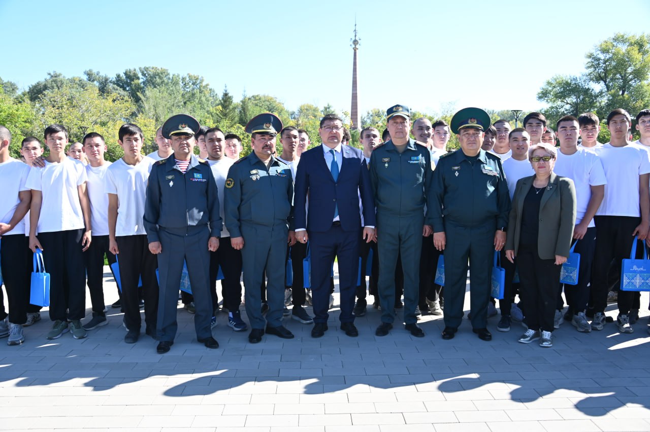 В Семее запустили армейскую традицию «Сарбаз жолы»