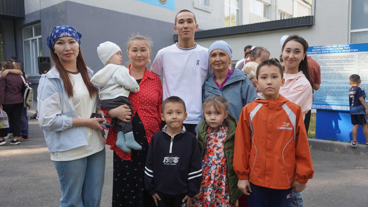 Алматы направит в армию осенью более тысячи человек